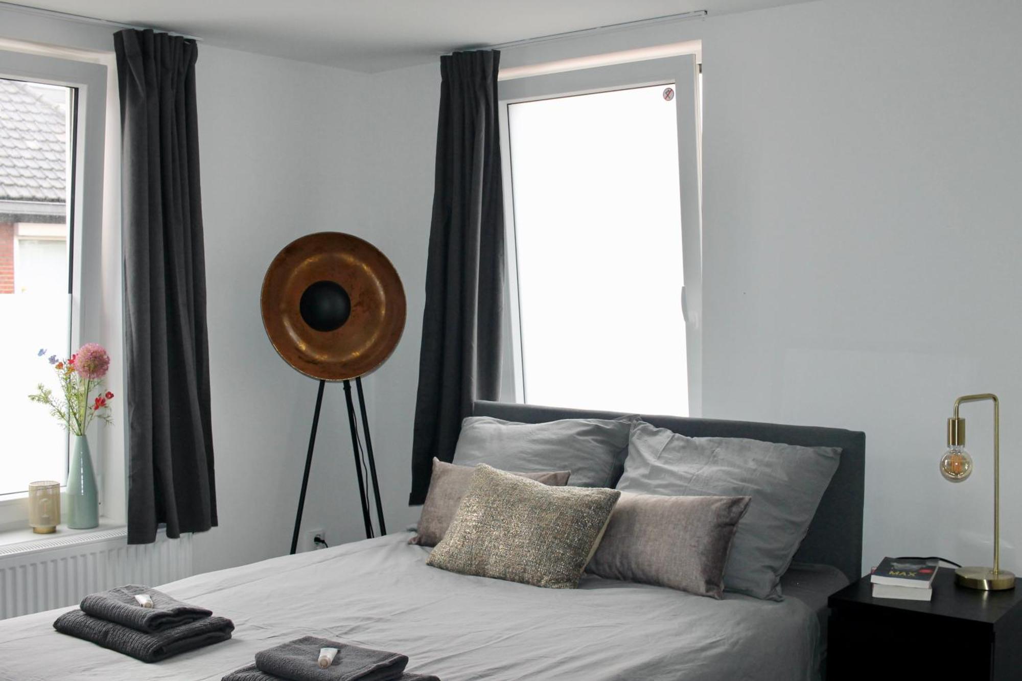 B&K Urban City Suites Tilburg Exterior foto