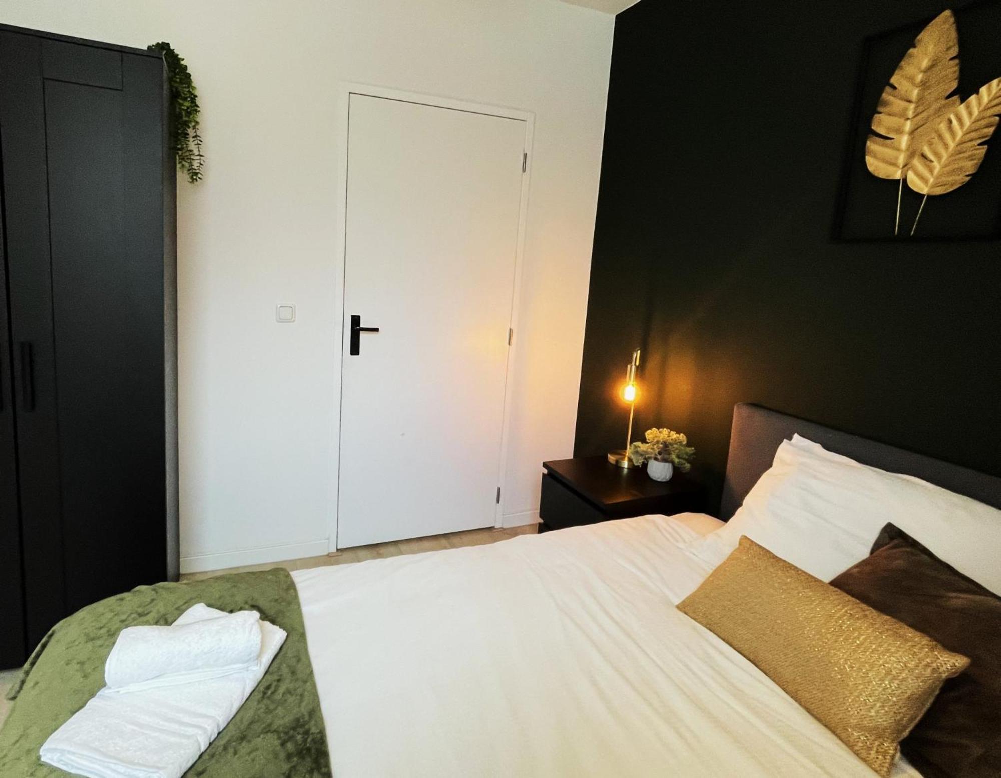 B&K Urban City Suites Tilburg Exterior foto