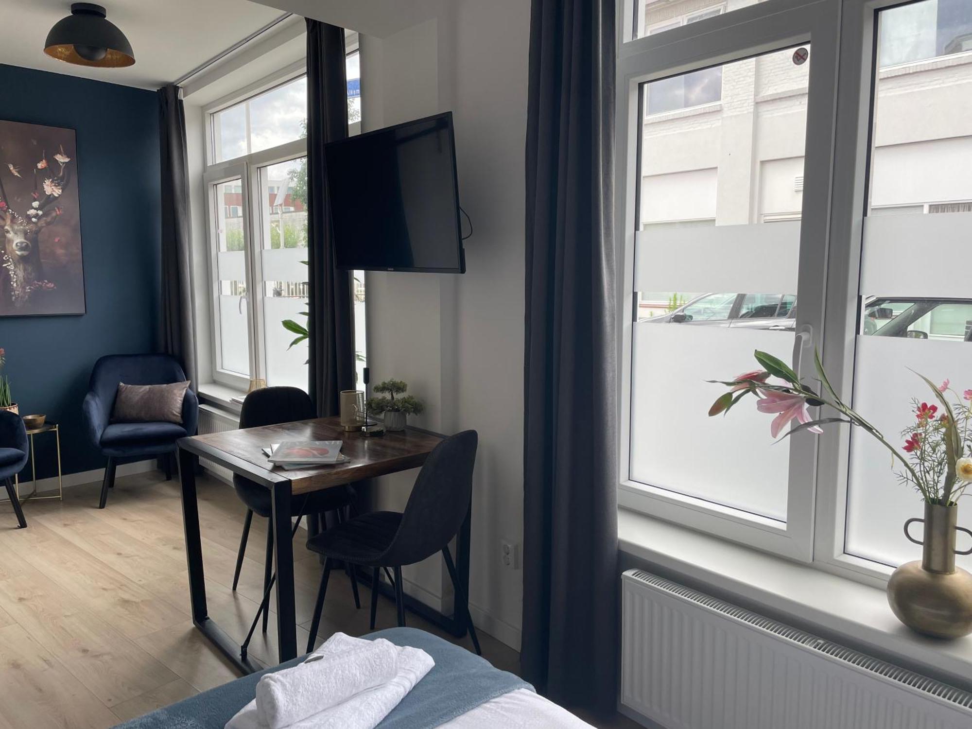 B&K Urban City Suites Tilburg Exterior foto
