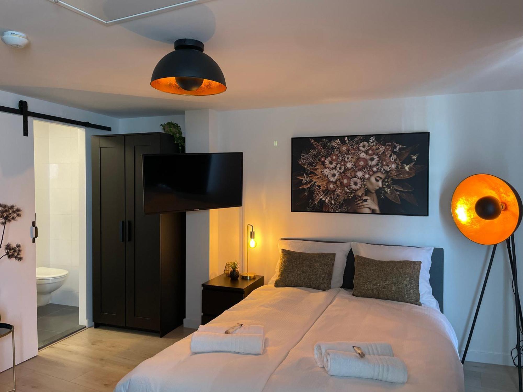 B&K Urban City Suites Tilburg Exterior foto