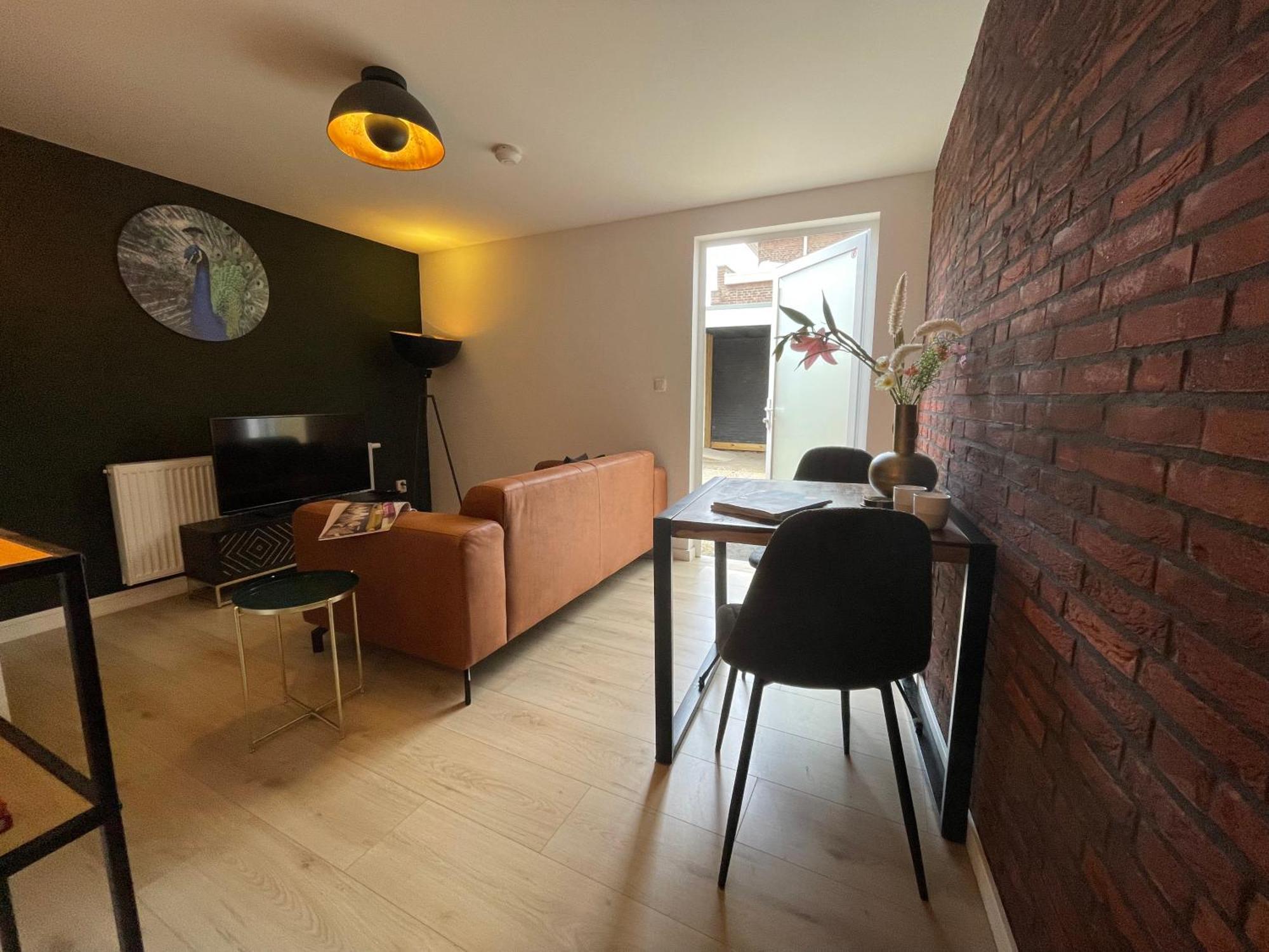 B&K Urban City Suites Tilburg Exterior foto