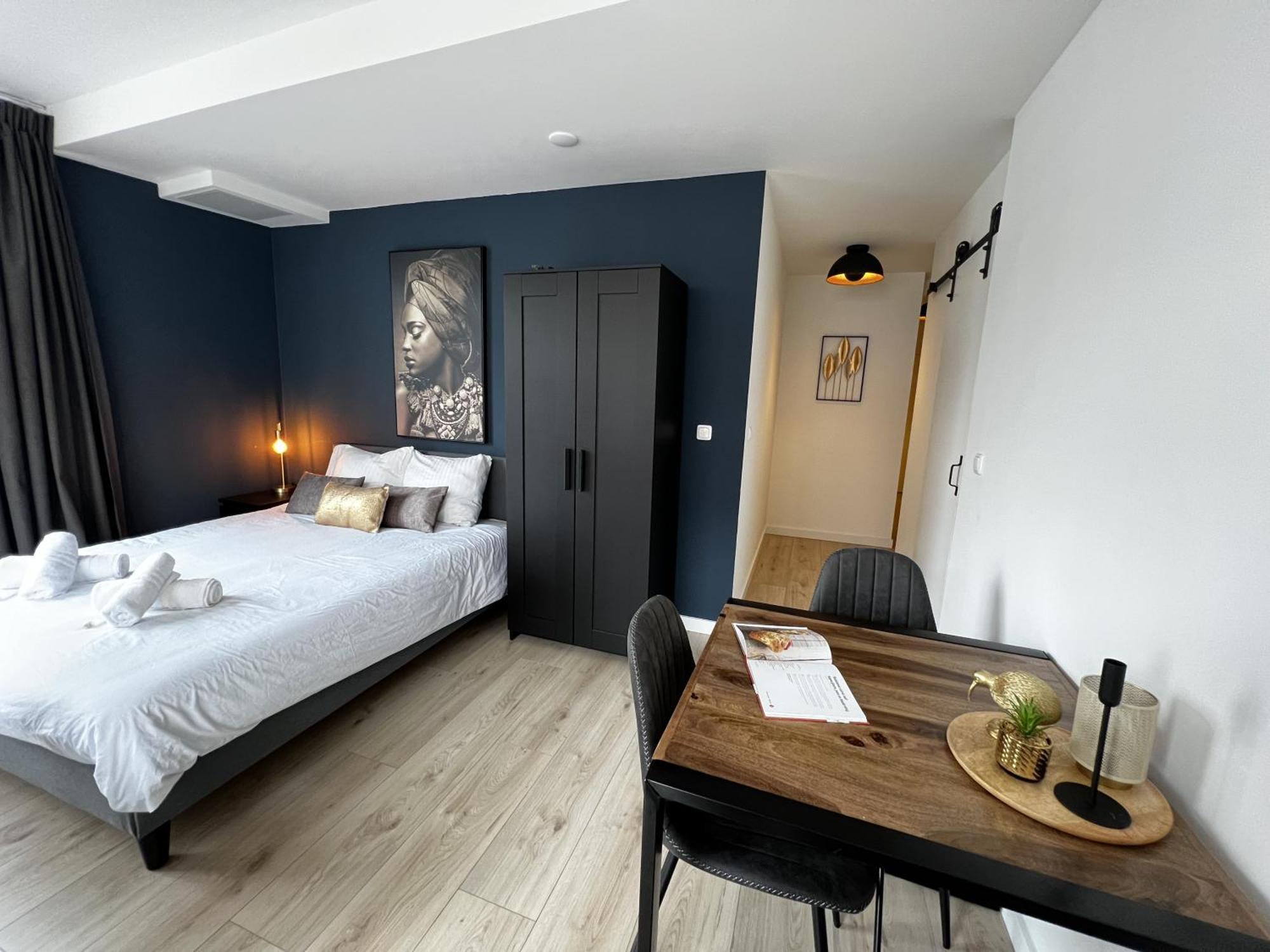 B&K Urban City Suites Tilburg Exterior foto
